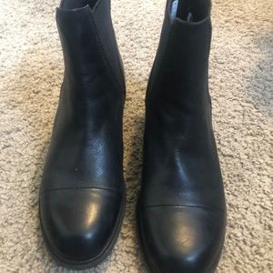 WOMEN'S TIMBERLAND CHELSEA BOOTS